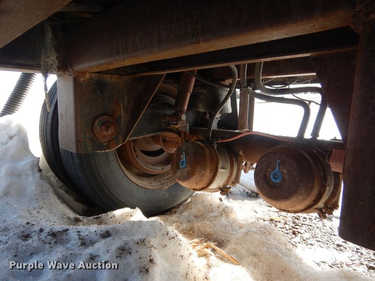 image for item DG5897 1999 Fontaine LFTW-6-8048WSAWM nurse tank trailer