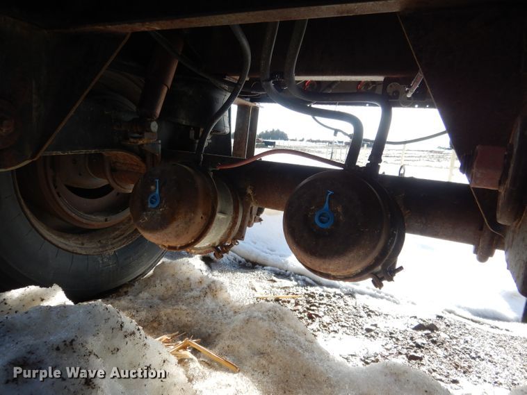 image for item DG5897 1999 Fontaine LFTW-6-8048WSAWM nurse tank trailer