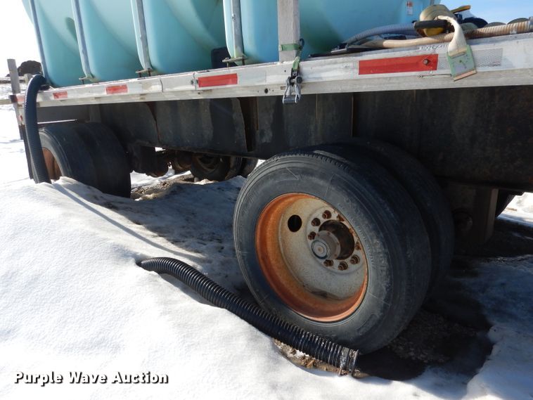 image for item DG5897 1999 Fontaine LFTW-6-8048WSAWM nurse tank trailer