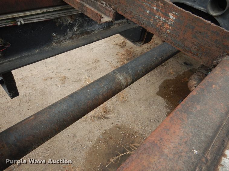 image for item DH4797 1994 Ford L8000 truck cab and chassis