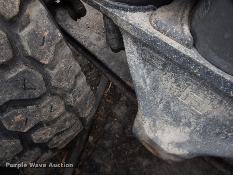 image for item DH4797 1994 Ford L8000 truck cab and chassis