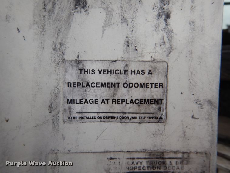 image for item DH4797 1994 Ford L8000 truck cab and chassis