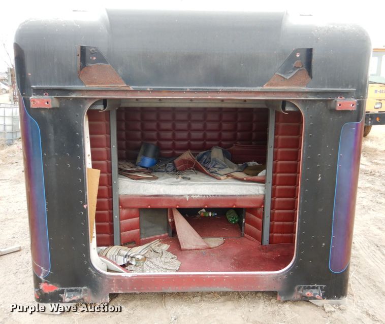 image for item DH4798 Peterbilt Unibilt sleeper