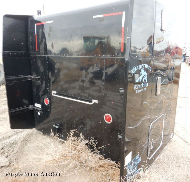 image for item DH4798 Peterbilt Unibilt sleeper