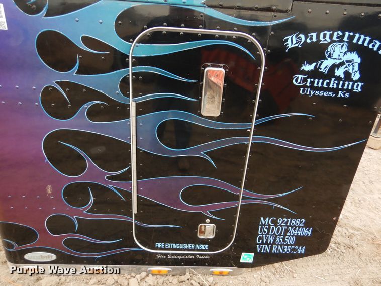 image for item DH4798 Peterbilt Unibilt sleeper