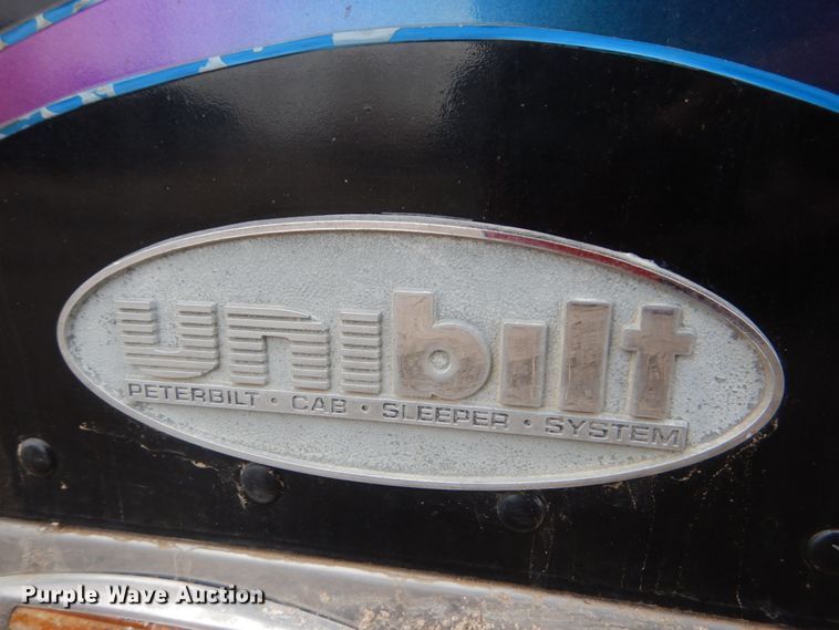 image for item DH4798 Peterbilt Unibilt sleeper