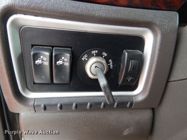 image for item DH5065 2011 Kenworth T660 semi truck