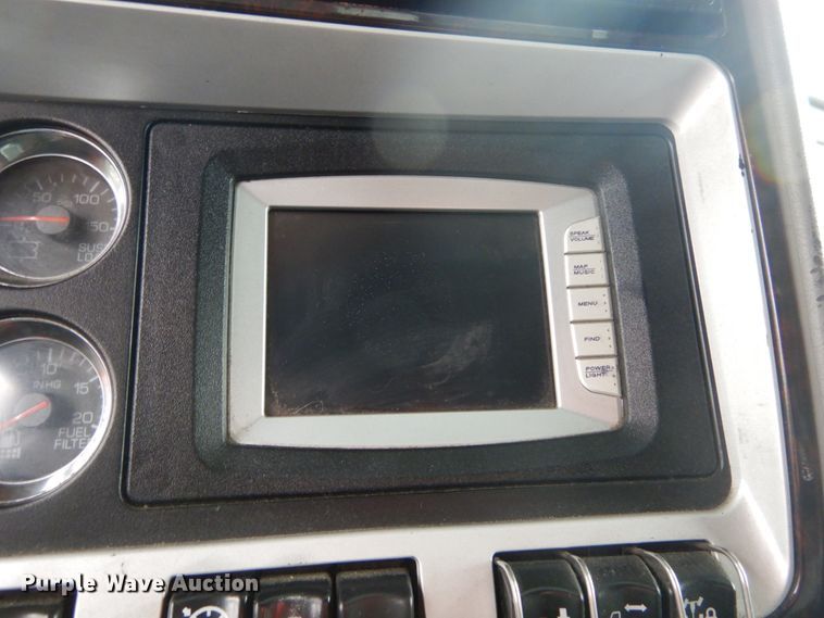 image for item DH5065 2011 Kenworth T660 semi truck