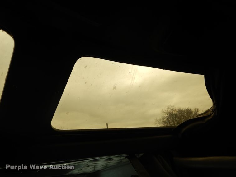 image for item DH5065 2011 Kenworth T660 semi truck