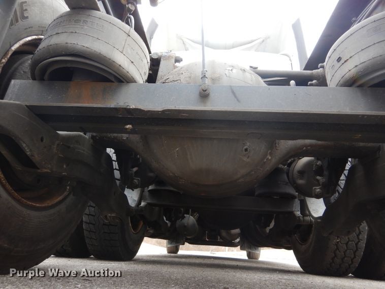 image for item DH5065 2011 Kenworth T660 semi truck