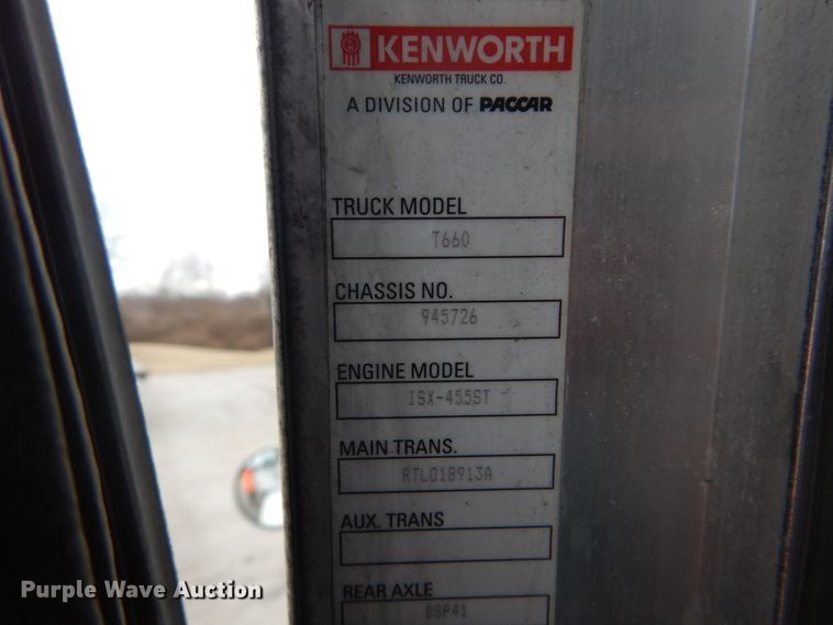 image for item DH5065 2011 Kenworth T660 semi truck