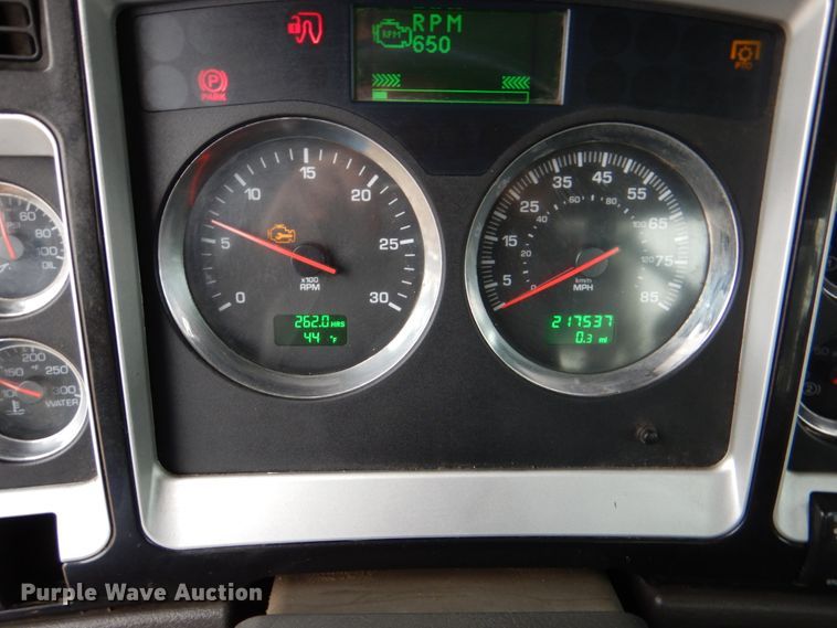 image for item DH5307 2012 Kenworth T800 vacuum truck