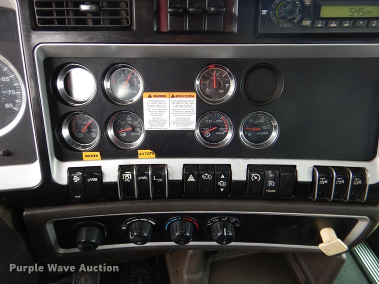 image for item DH5307 2012 Kenworth T800 vacuum truck