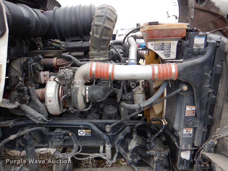 image for item DH5307 2012 Kenworth T800 vacuum truck