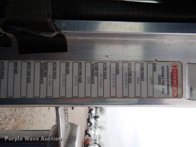 image for item DH5307 2012 Kenworth T800 vacuum truck