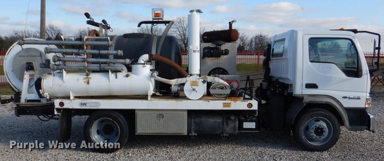 image for item DH5308 2009 Ford LCF sewer jetter truck