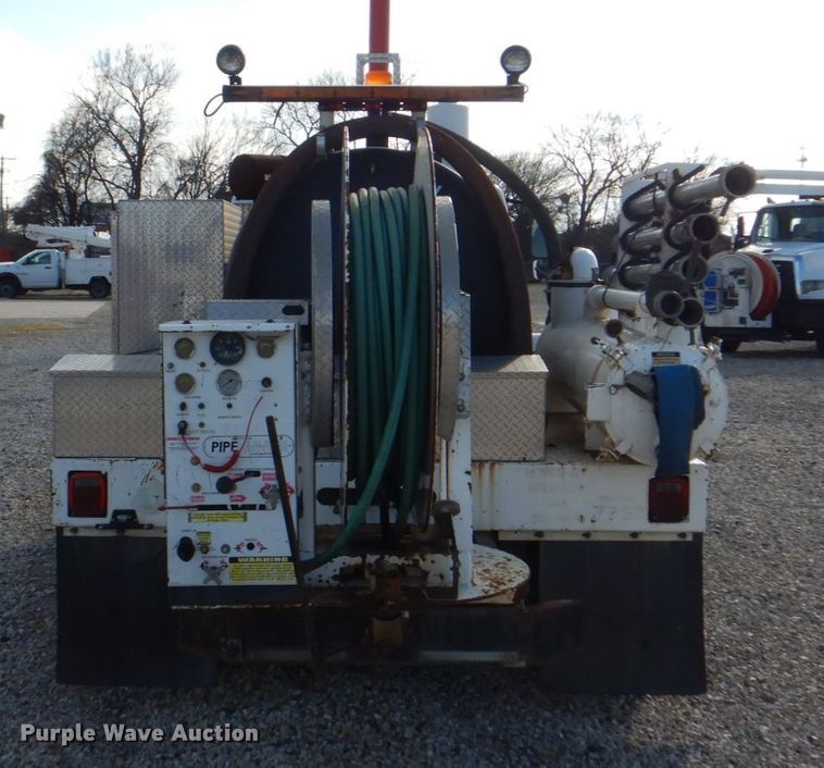 image for item DH5308 2009 Ford LCF sewer jetter truck