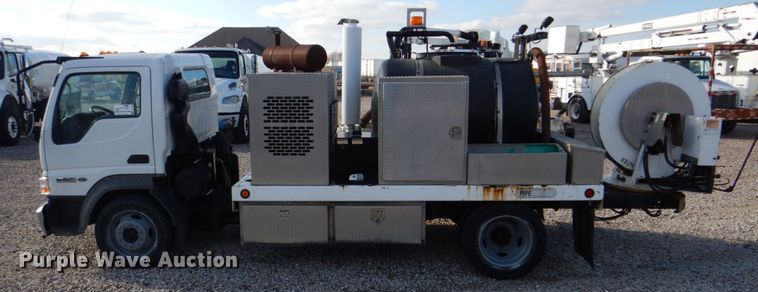 image for item DH5308 2009 Ford LCF sewer jetter truck