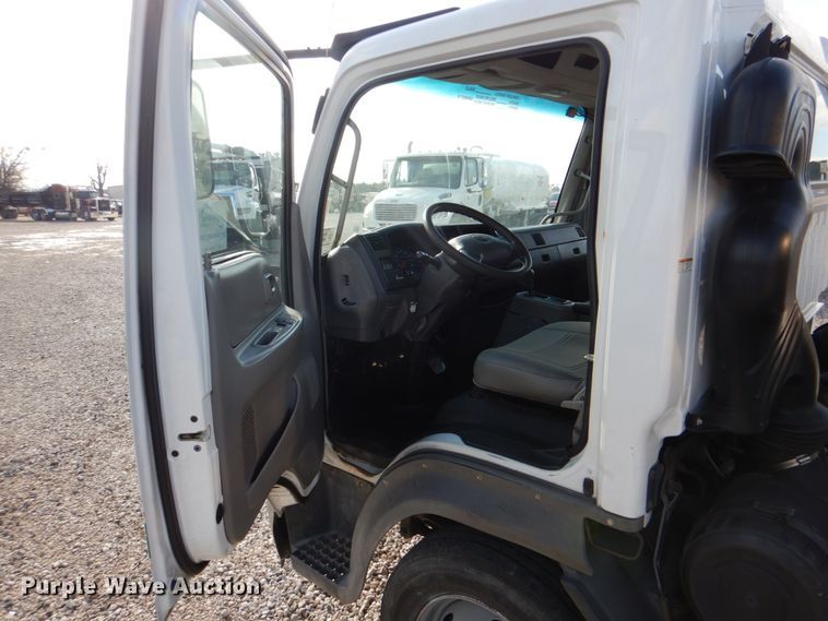 image for item DH5308 2009 Ford LCF sewer jetter truck