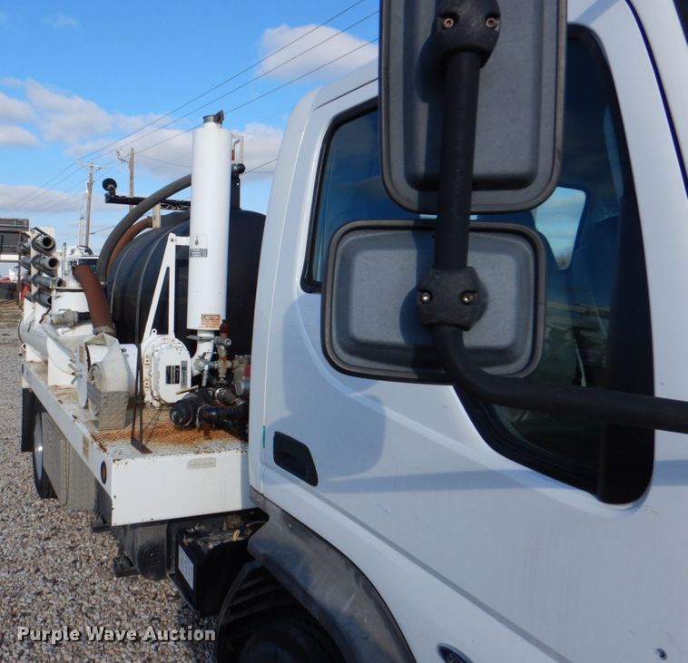 image for item DH5308 2009 Ford LCF sewer jetter truck