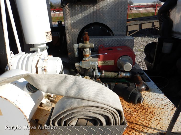 image for item DH5308 2009 Ford LCF sewer jetter truck