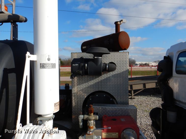 image for item DH5308 2009 Ford LCF sewer jetter truck