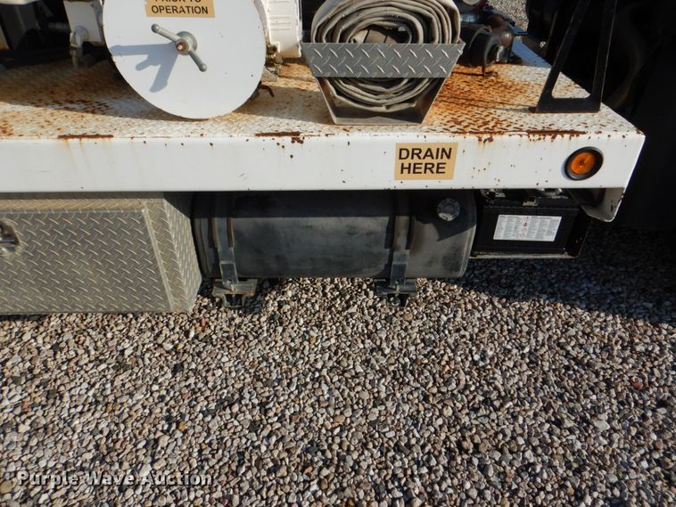 image for item DH5308 2009 Ford LCF sewer jetter truck