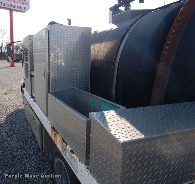 image for item DH5308 2009 Ford LCF sewer jetter truck