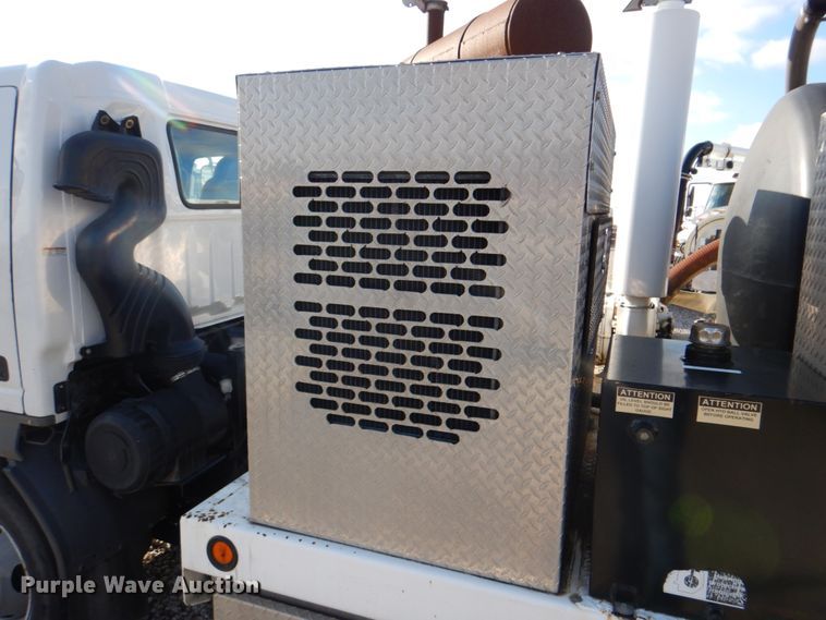 image for item DH5308 2009 Ford LCF sewer jetter truck