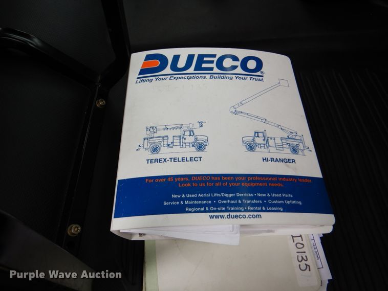 image for item DH5309 2003 Freightliner Business Class M2 bucket truck