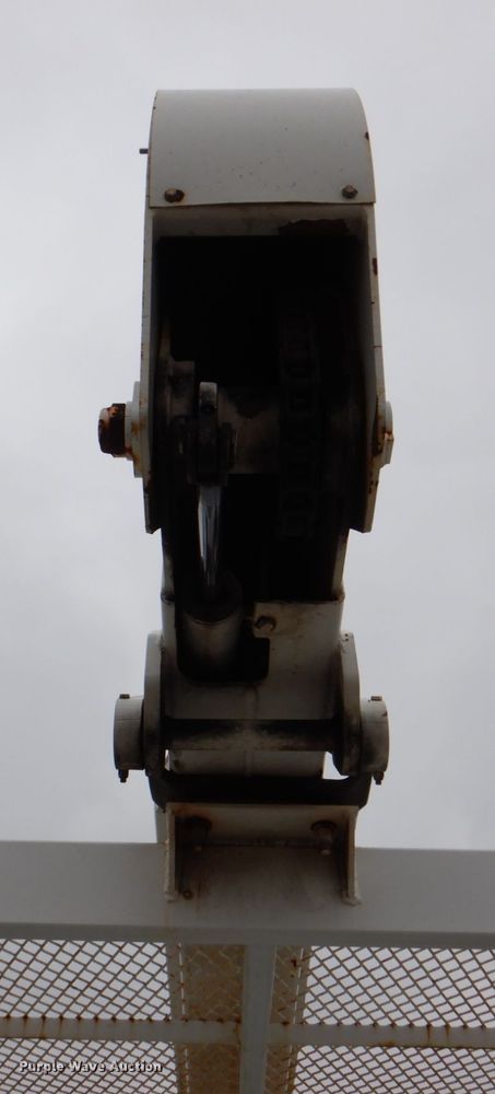 image for item DH5309 2003 Freightliner Business Class M2 bucket truck