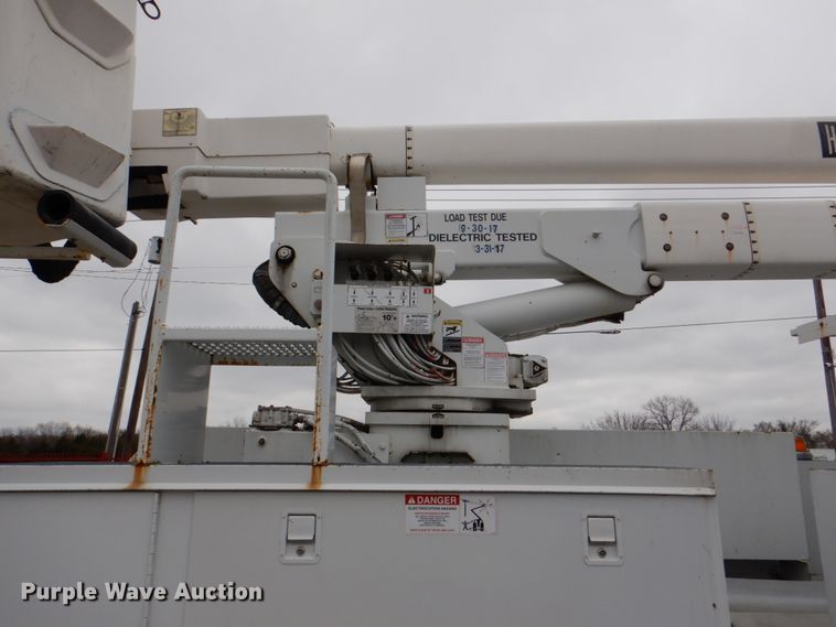 image for item DH5309 2003 Freightliner Business Class M2 bucket truck