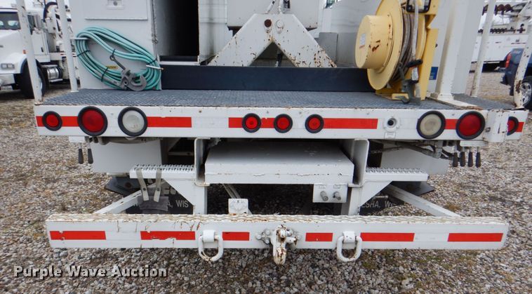 image for item DH5309 2003 Freightliner Business Class M2 bucket truck