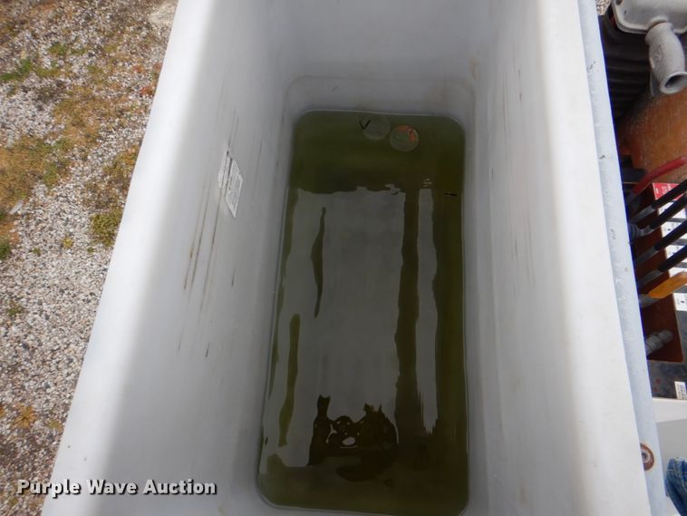 image for item DH5309 2003 Freightliner Business Class M2 bucket truck