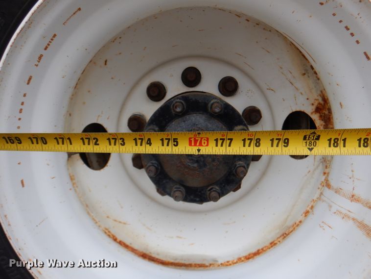 image for item DH5309 2003 Freightliner Business Class M2 bucket truck