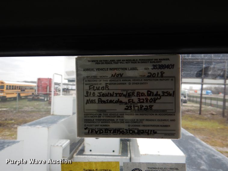 image for item DH5309 2003 Freightliner Business Class M2 bucket truck