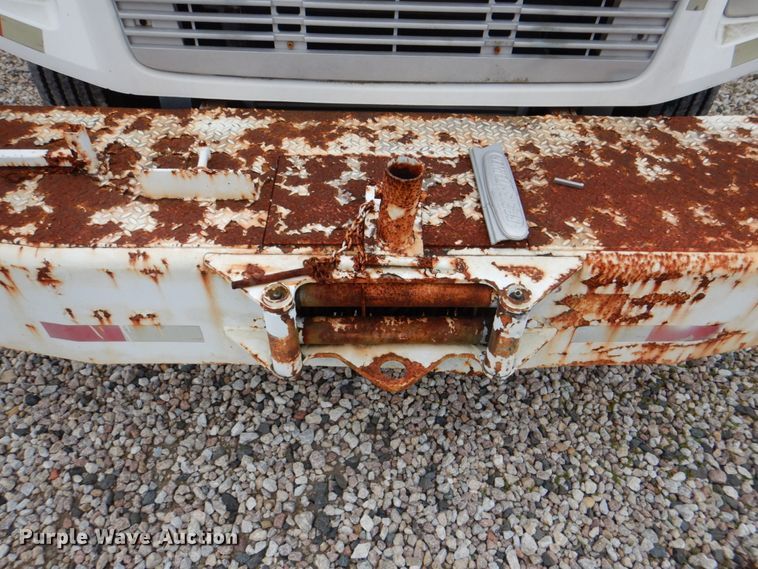 image for item DH5310 2000 Freightliner FL70 digger derrick truck