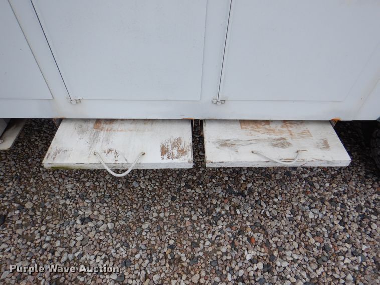 image for item DH5310 2000 Freightliner FL70 digger derrick truck