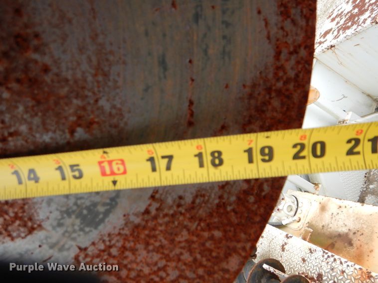 image for item DH5310 2000 Freightliner FL70 digger derrick truck