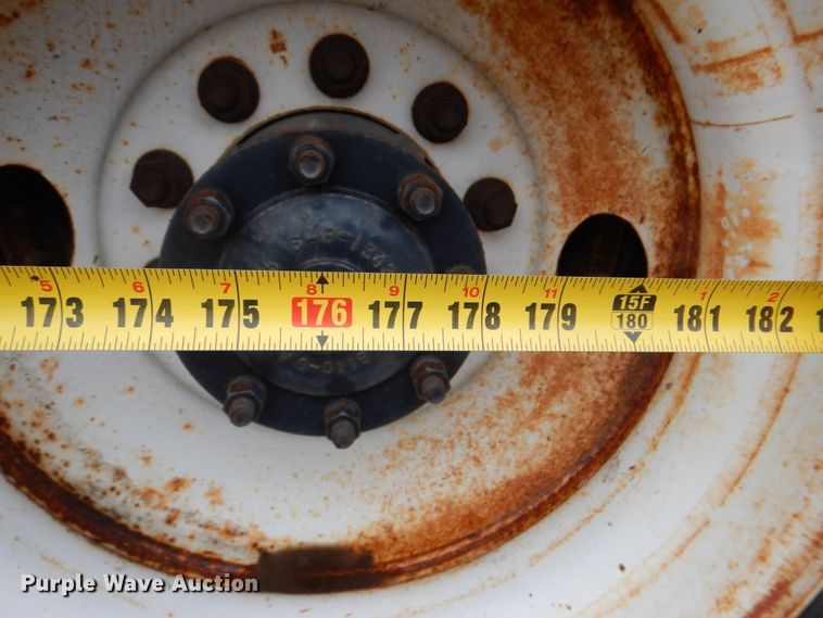 image for item DH5310 2000 Freightliner FL70 digger derrick truck