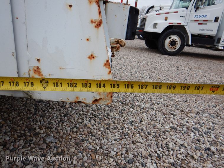 image for item DH5310 2000 Freightliner FL70 digger derrick truck