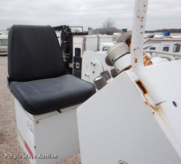 image for item DH5310 2000 Freightliner FL70 digger derrick truck