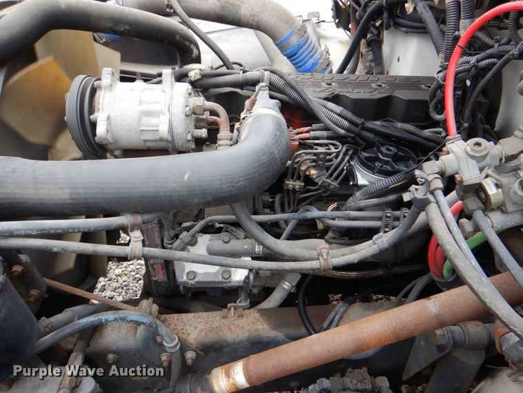 image for item DH5310 2000 Freightliner FL70 digger derrick truck