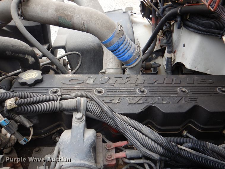 image for item DH5310 2000 Freightliner FL70 digger derrick truck