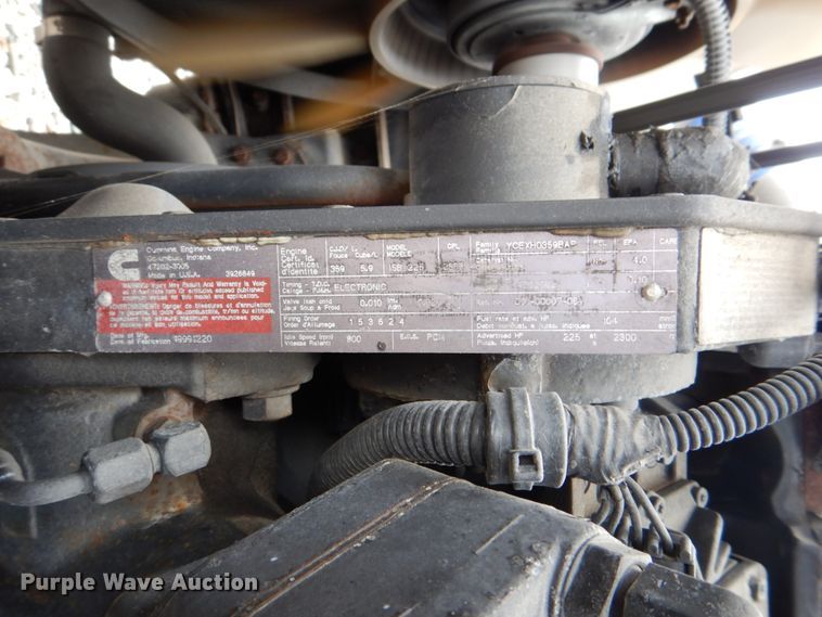 image for item DH5310 2000 Freightliner FL70 digger derrick truck