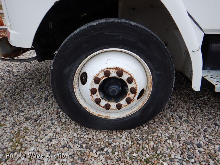 image for item DH5310 2000 Freightliner FL70 digger derrick truck