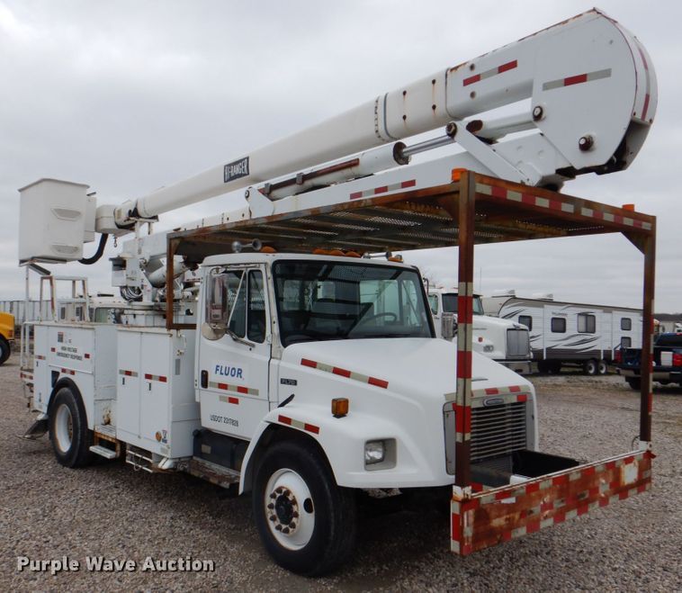 image for item DH5311 2000 Freightliner FL70 bucket truck