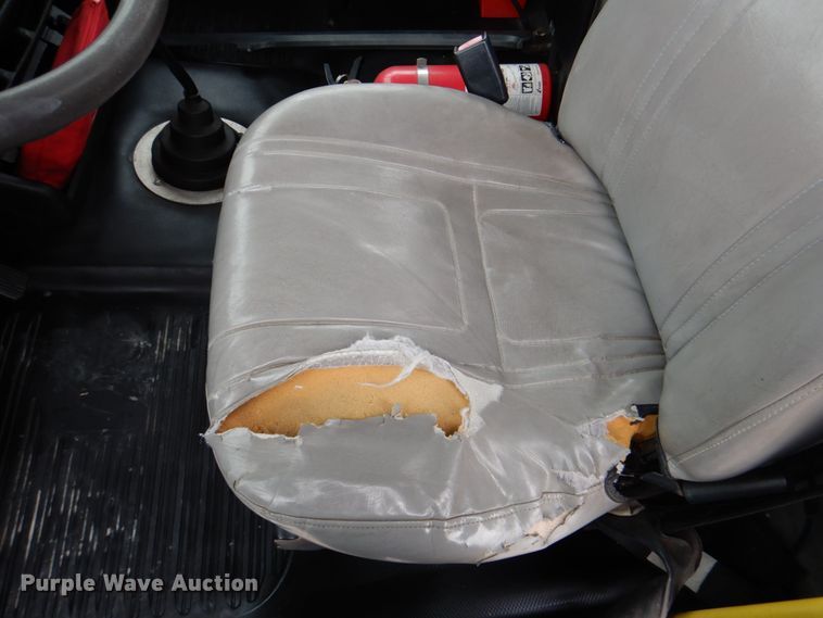 image for item DH5311 2000 Freightliner FL70 bucket truck