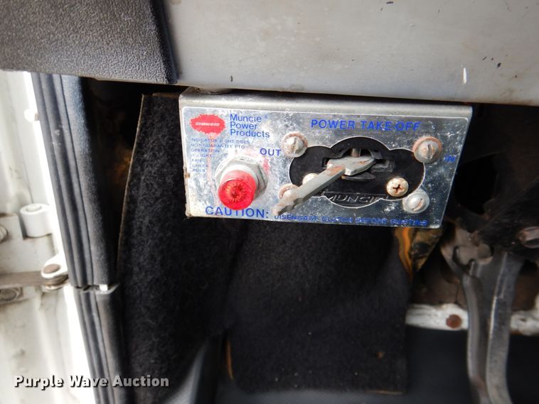 image for item DH5311 2000 Freightliner FL70 bucket truck