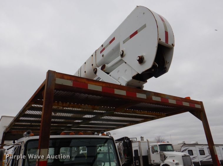 image for item DH5311 2000 Freightliner FL70 bucket truck
